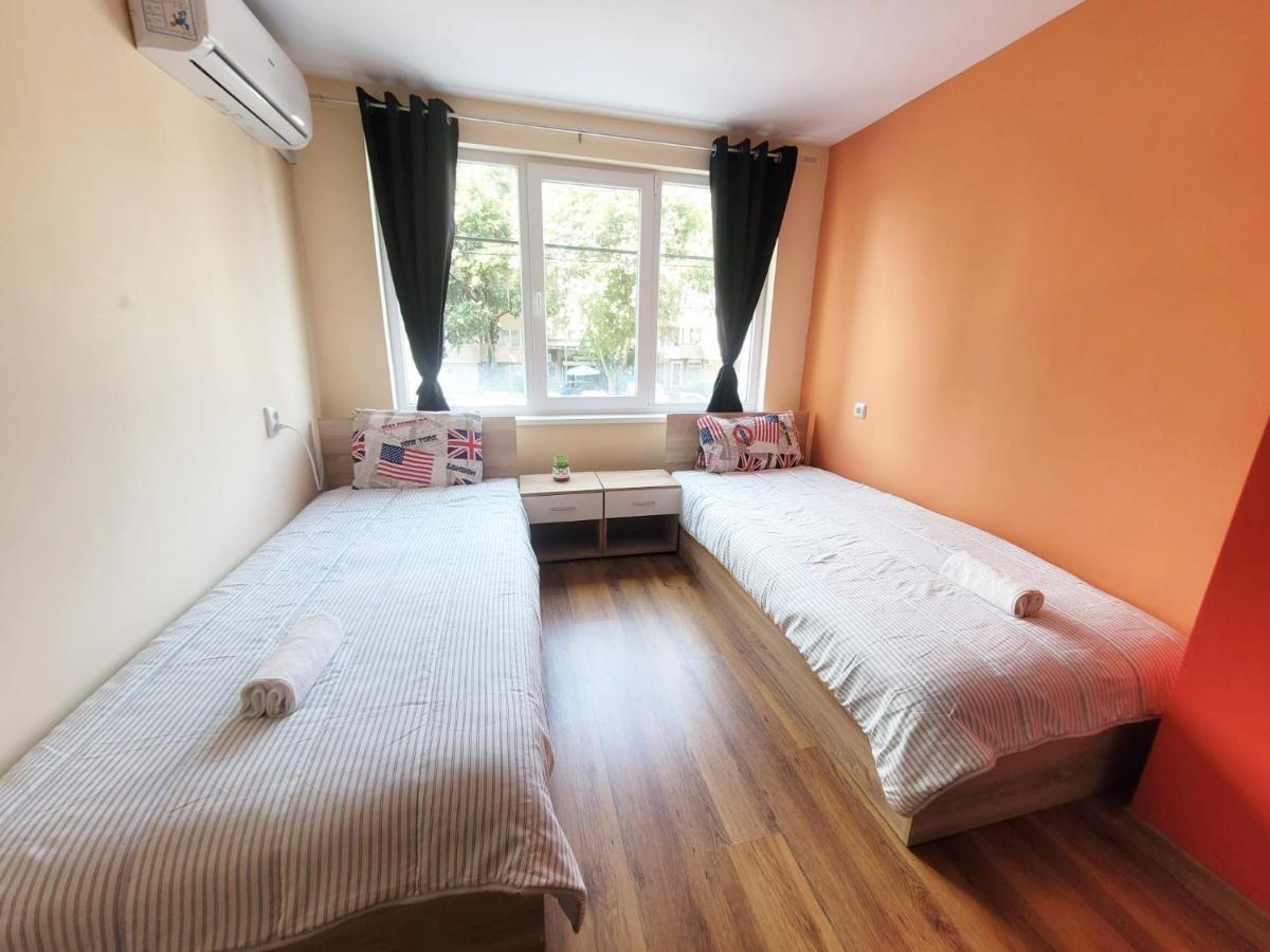 Roma Ostello Varna Esterno foto