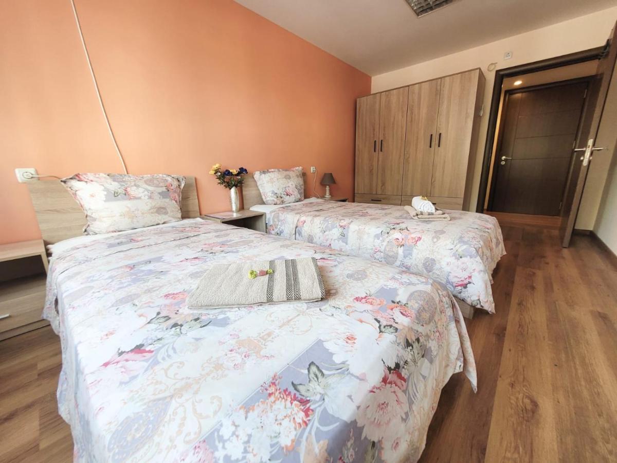 Roma Ostello Varna Esterno foto